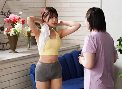 Cô nàng gợi cảm tập yoga xong bị phang ngay tại lớp